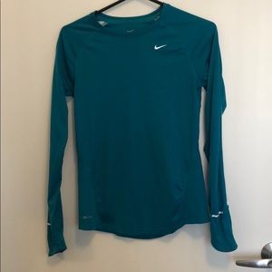 Nike long sleeve top